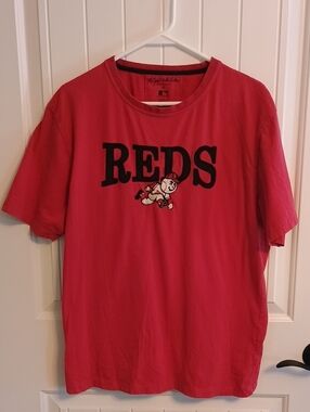 Woman's XL Wright & Ditson MLB Cincinnati Reds With Vintage Logo